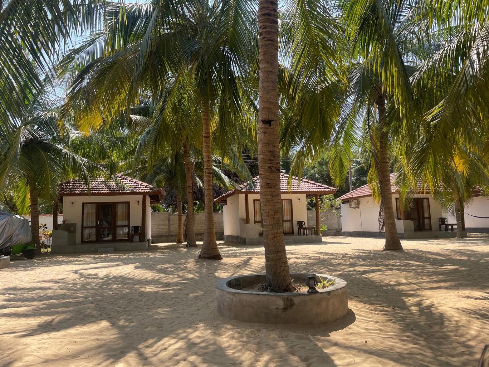 Sea Sand Resort Kalpitiya Exterior photo