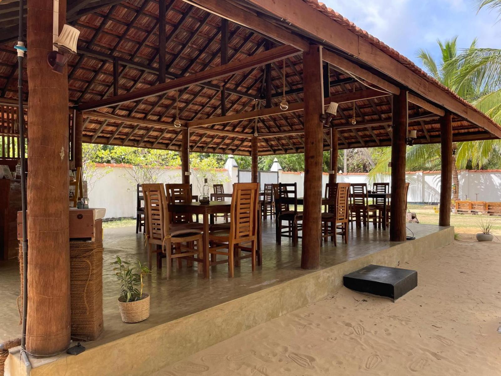 Sea Sand Resort Kalpitiya Exterior photo